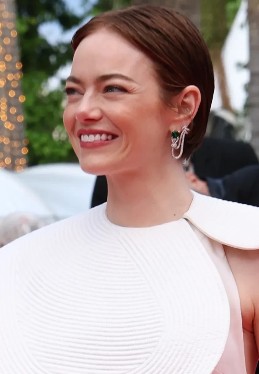 Канны-2025: Натали Портман, Эмма Стоун, Анджелина Джоли, Педро Паскаль и Хоакин Феникс на премьере фильма "Эддингтон"